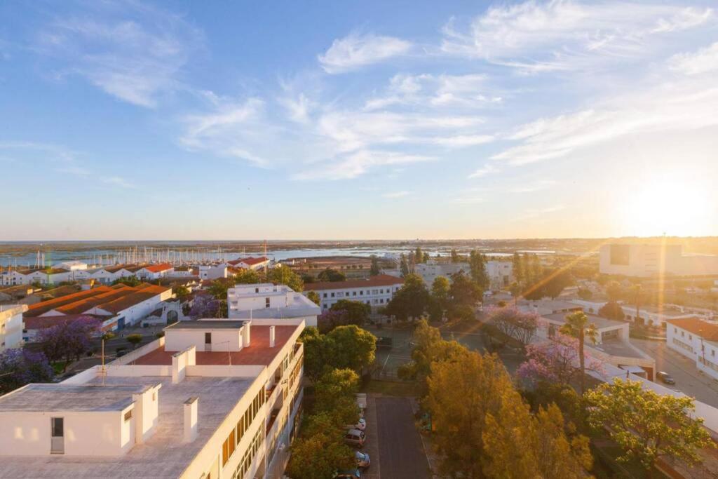 Апартаменты Sunset Entre A Ria E O Teatro Фару Экстерьер фото